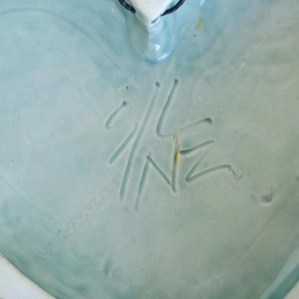 KEUM SUN LEE WALL HANGING HEART, 150 x 170mm Image 1++