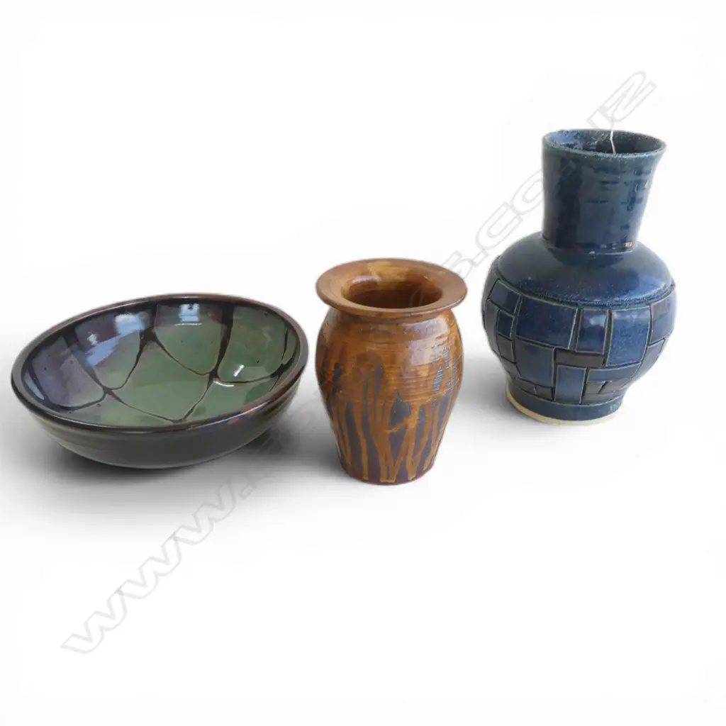 3 PCES STUDIO POTTERY H.250mm Image 1++