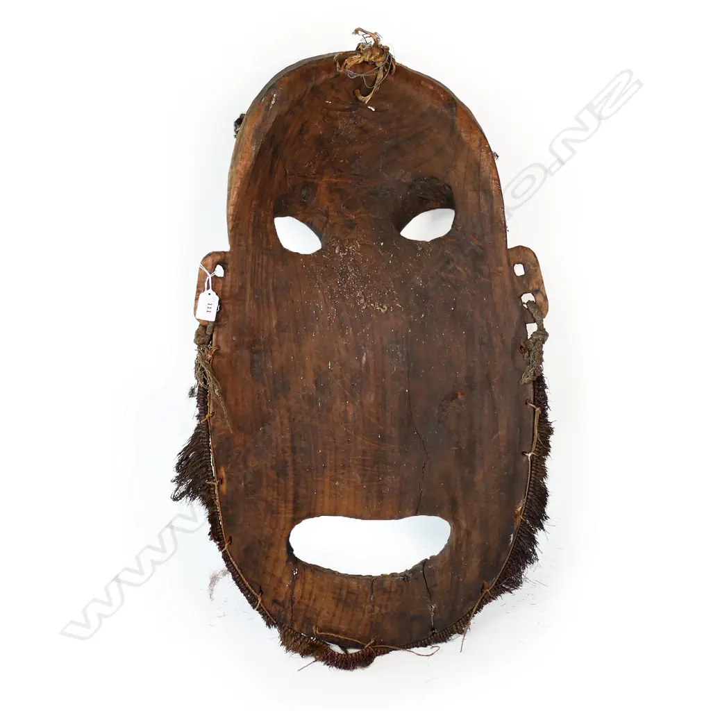 A large PNG carved wooden mask, Image 1++