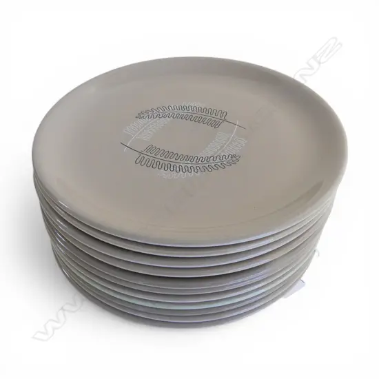 11 CROWN LYNN 'REFLECTIONS' 1959 SUPER VITRIFIED PLATES Dia.230mm