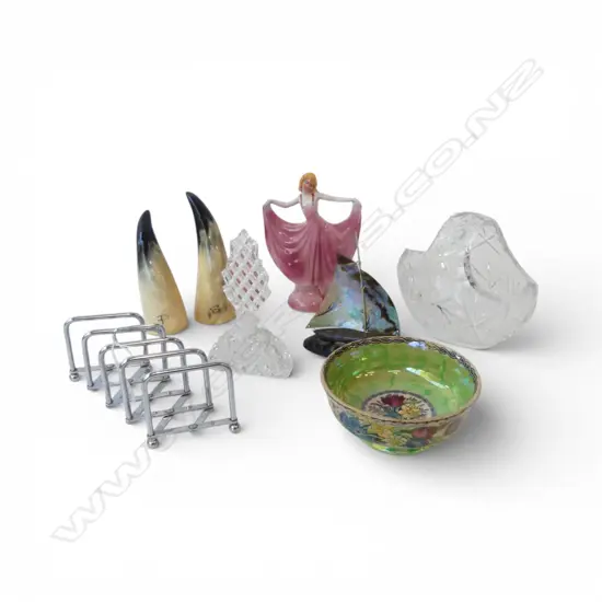 ASST. COLLECTABLES; FIGURINES, MALING DISH, CRYSTAL, BASKET etc