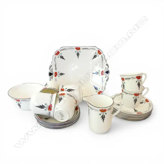 SHELLEY CHINA TEASET POPPY PAT CAKE PLATE C/SUGAR & 6 CSPS