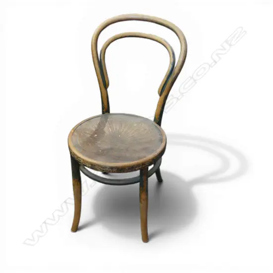 BENTWOOD CHAIR needs one screw 