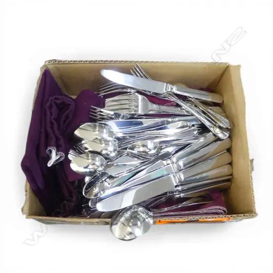 BACCARAT EP CUTLERY + CLOTH BAGS