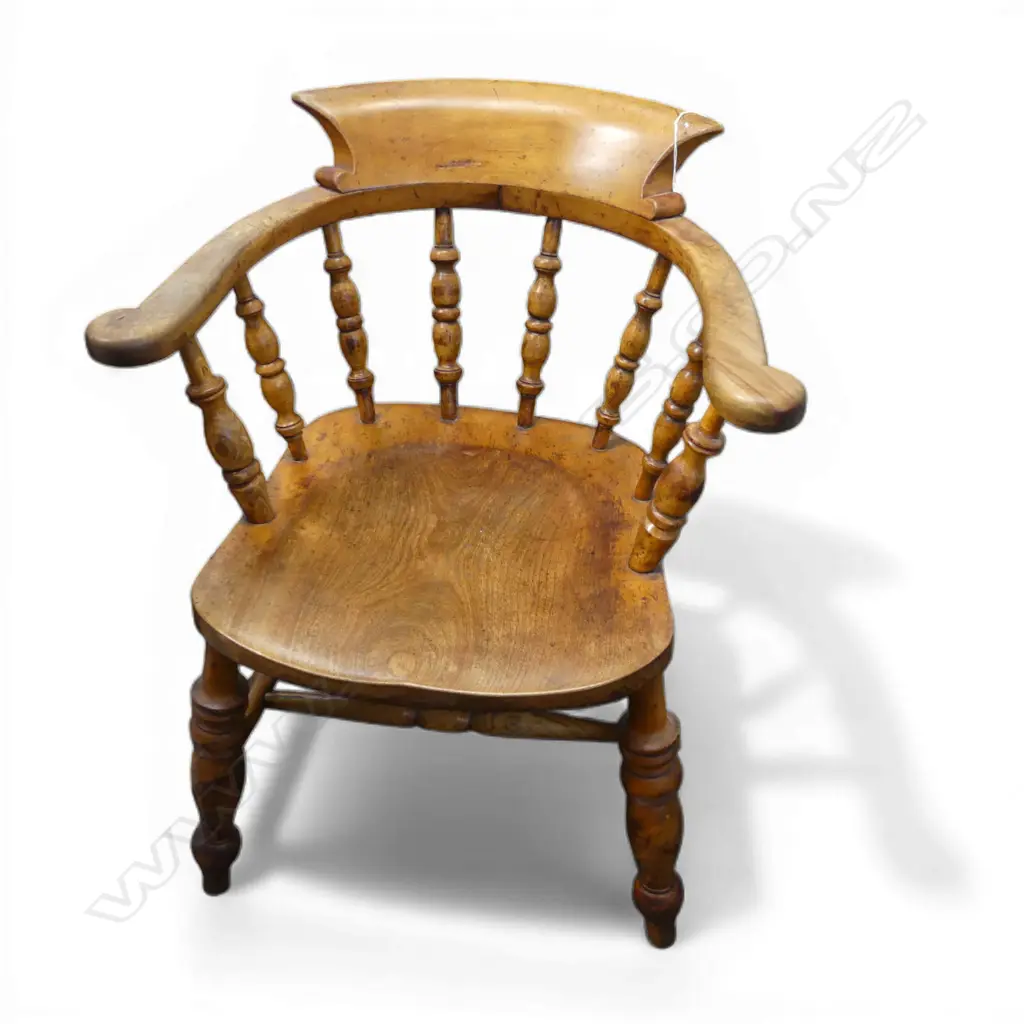 ANTIQUE SPINDLE BACK CAPTAINS CHAIR H. 800MM Image 1++