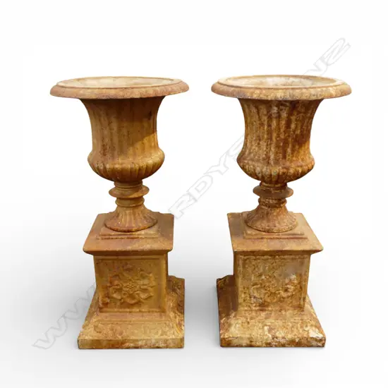 PR CAST IRON GARDEN URNS H.600mm