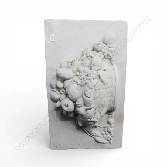 CONCRETE PLAQUE w. FRUIT BOWL 400x675mm