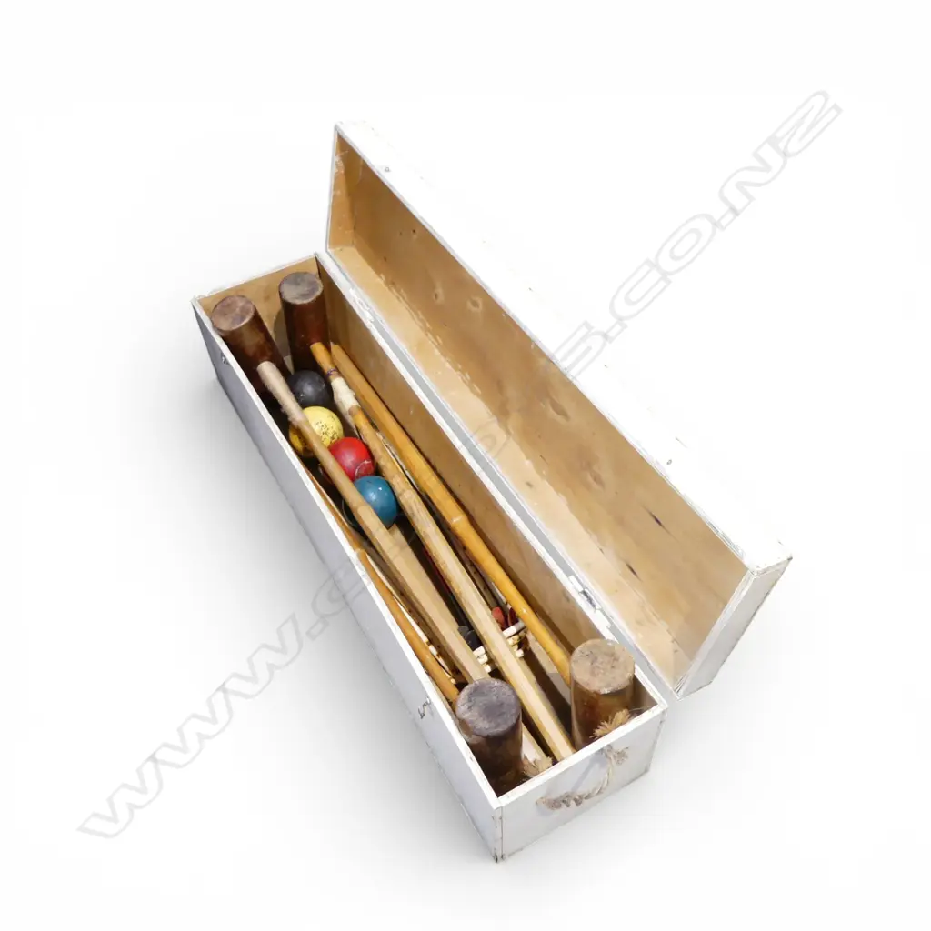 CROQUET SET IN WHITE PAINTED WOODEN BOX W.980mm Image 1++