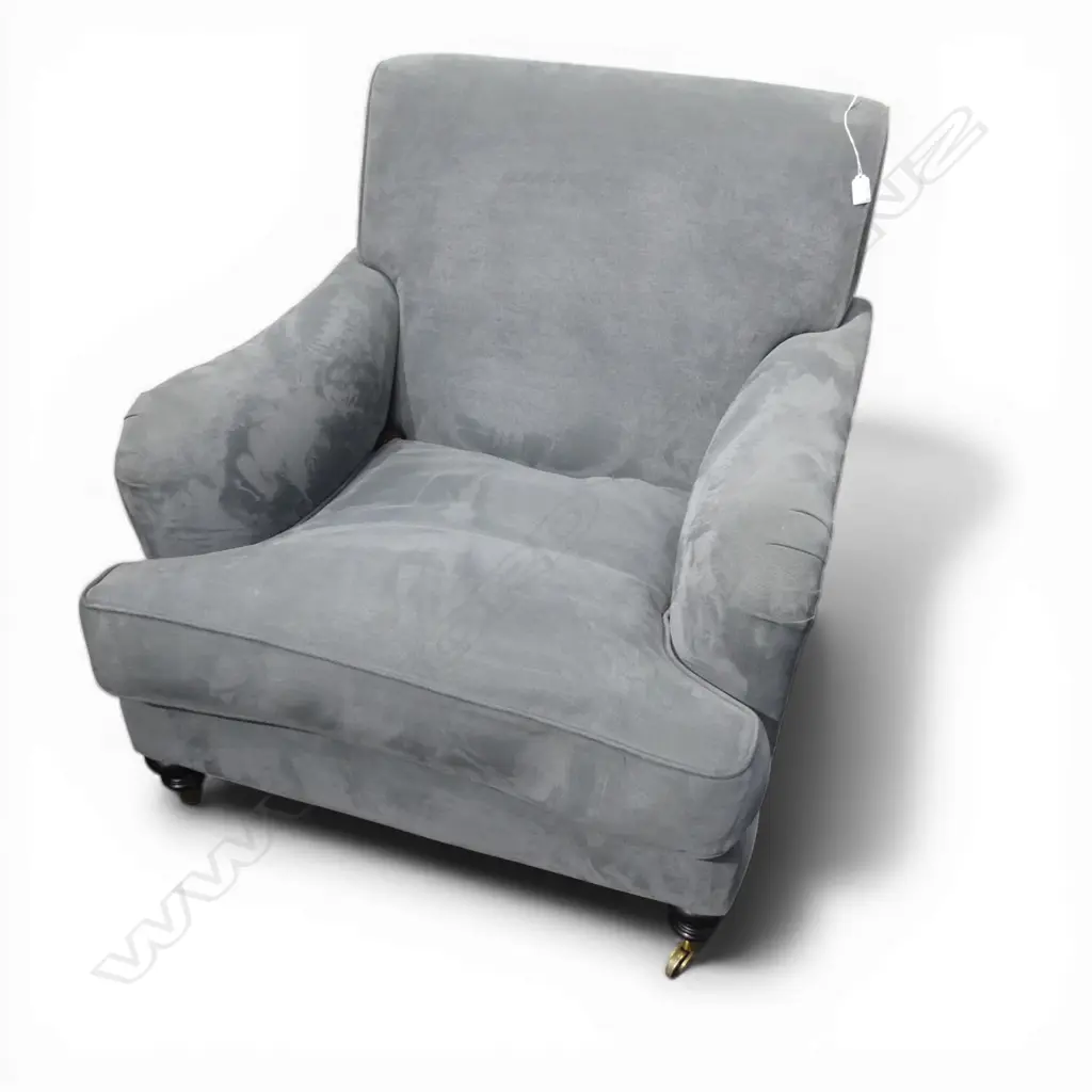 UPHOLSTERED ARMCHAIR H.800mm Image 1++