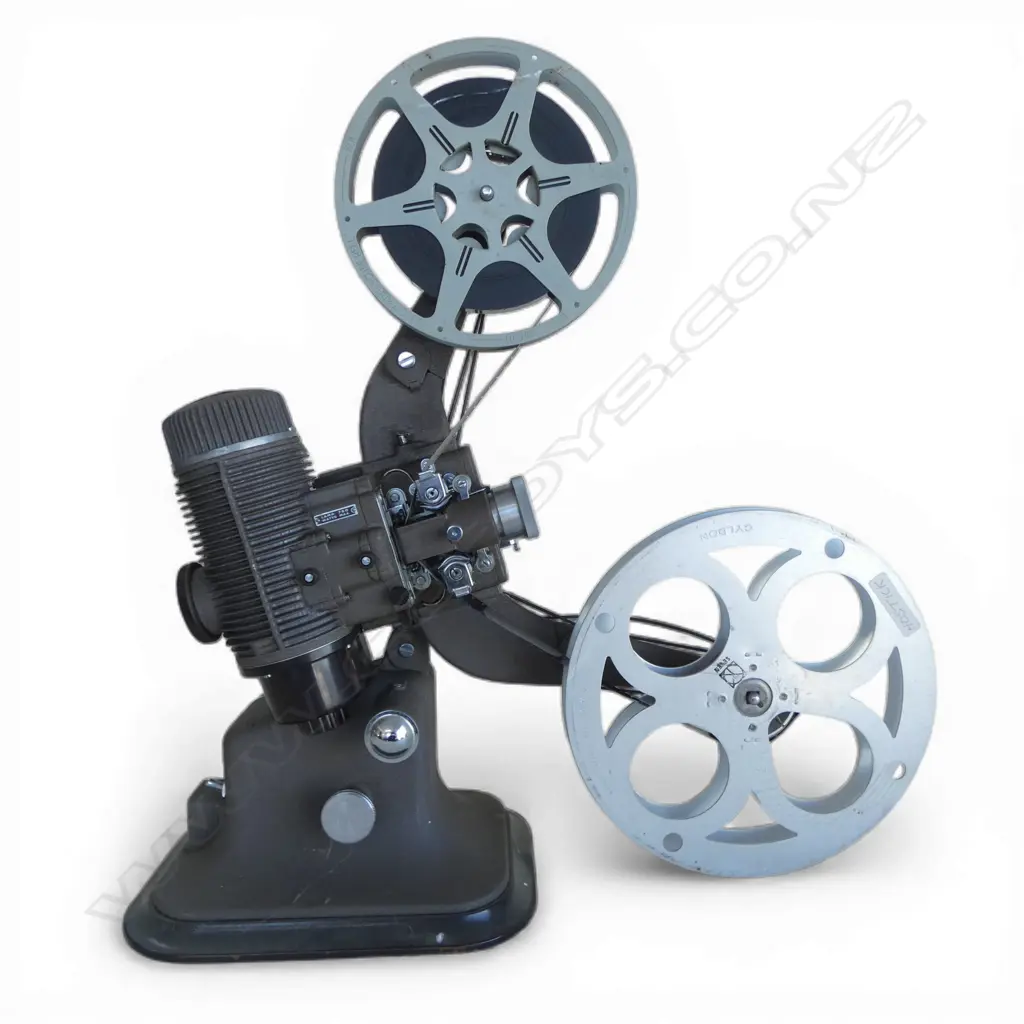 VINTAGE FILM PROJECTOR, BELL & HOWELL MODEL 613 H.540mm Image 1++