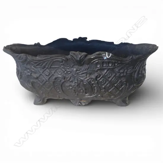 CAST IRON PLANTER W.470mm