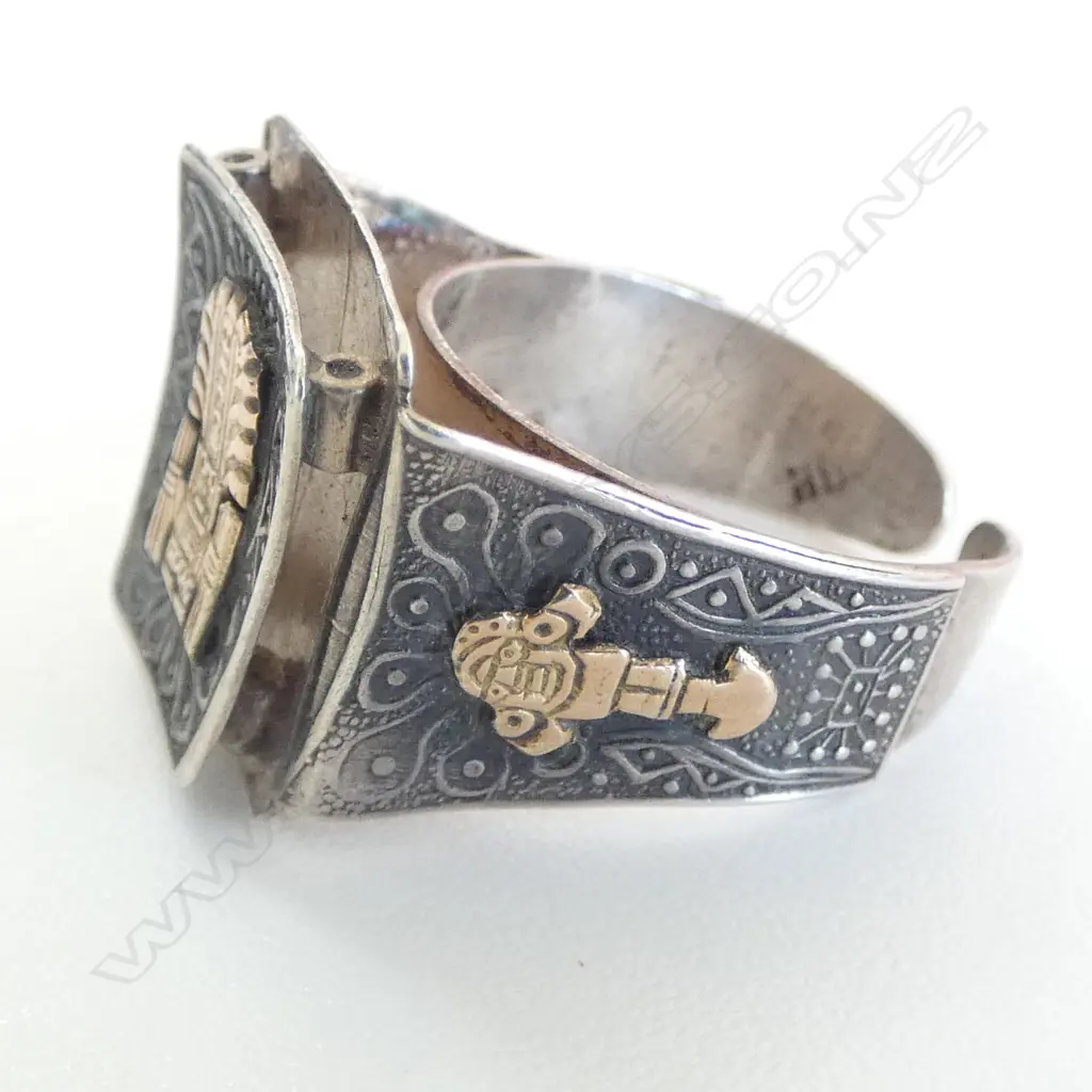 925 SILVER with GOLD HIGHLIGHTS INCA RING, 6gms  AJUSTABLE SIZE Image 1++