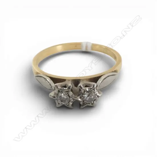 18CT DOUBLE DIAMOND RING 3.5gms SIZE Q