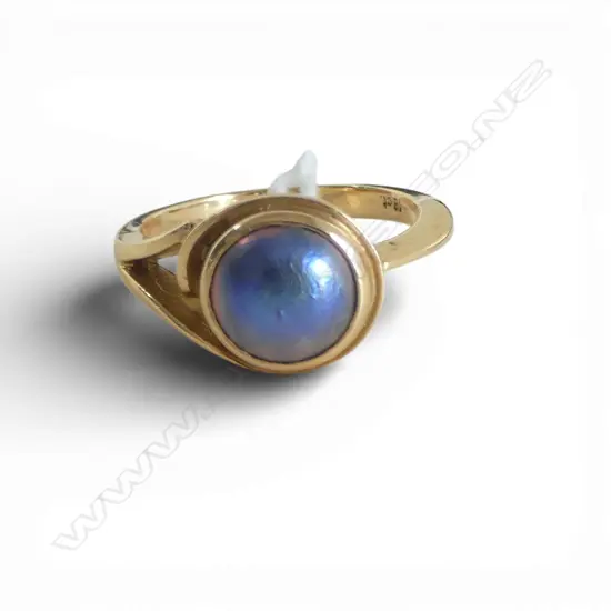 18ct PAUA PEARL RING, 5.40gm SIZE N