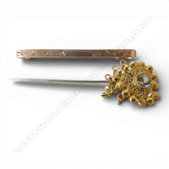 9ct ROSE GOLD BAR BROOCH 2.69gms + GILT STICK PIN