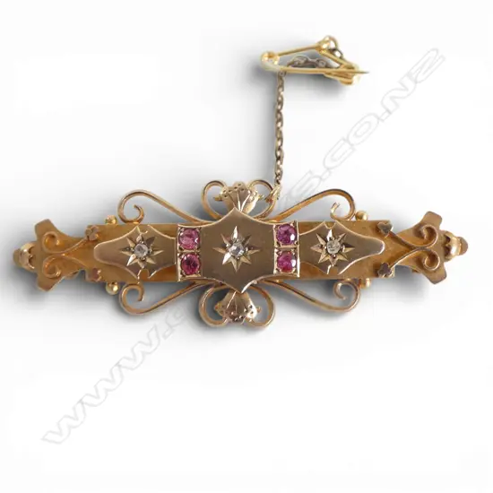 c1900 9ct GOLD RUBY & DIAMOND BAR BROOCH 4.3gms