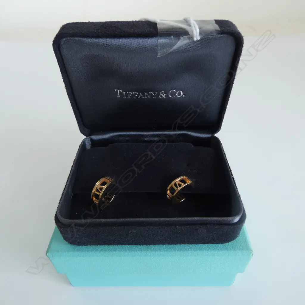 PR TIFFANY 18ct GOLD HUGGIES, w. box & packaging, 4.78gm Image 1++