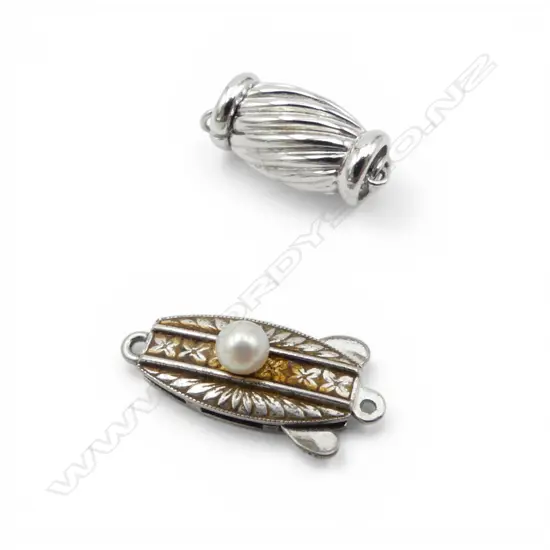 14CT WHITE GOLD CLASP 3.51gms AND SILVER MIKIMOTO PEARL CLASP 