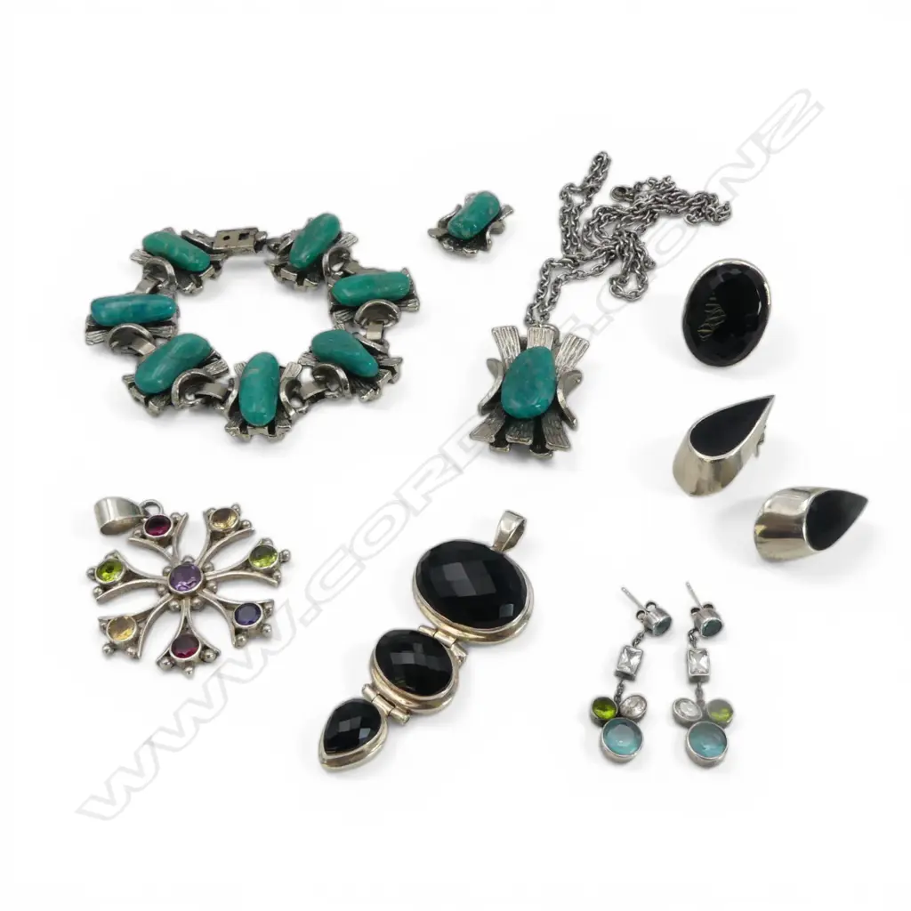 SILVER GEMSTONE PENDANT/EARRINGS SILVER/ONYX SUITE/COSTUME SET Image 1++