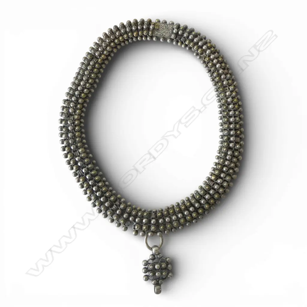 EASTERN SILVER ETHNIC NECKLACE 62GMS Image 1++