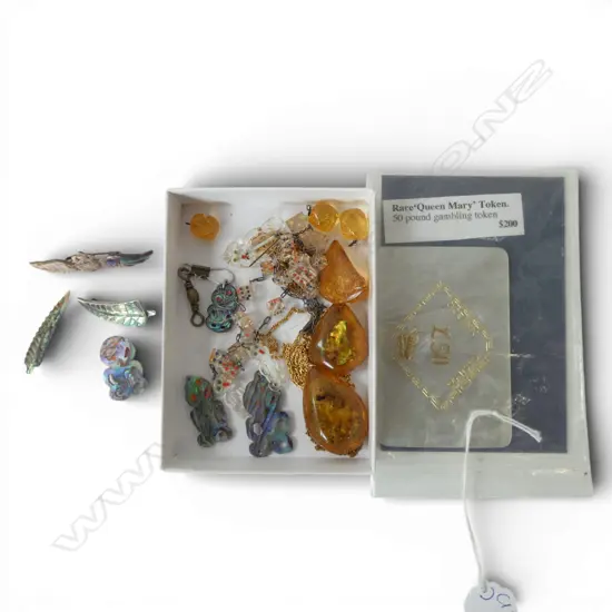 ASST. JEWELLERY; PAUA TIKI, AMBER/ KAURI GUM?  + QUEEN MARY GAMBLING TOKEN