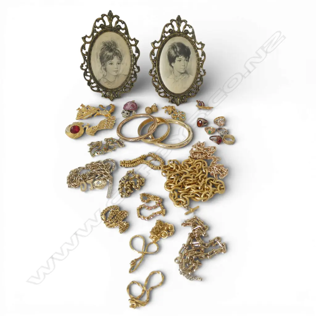 ASST. COSTUME JEWELLERY + 2 GILT FRAMES  Image 1++