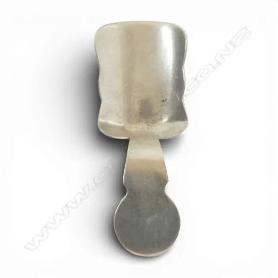 STG SILVER TEA CADDY SOON, THE WAYNE HART CO, CHESTER 1946, 20gms