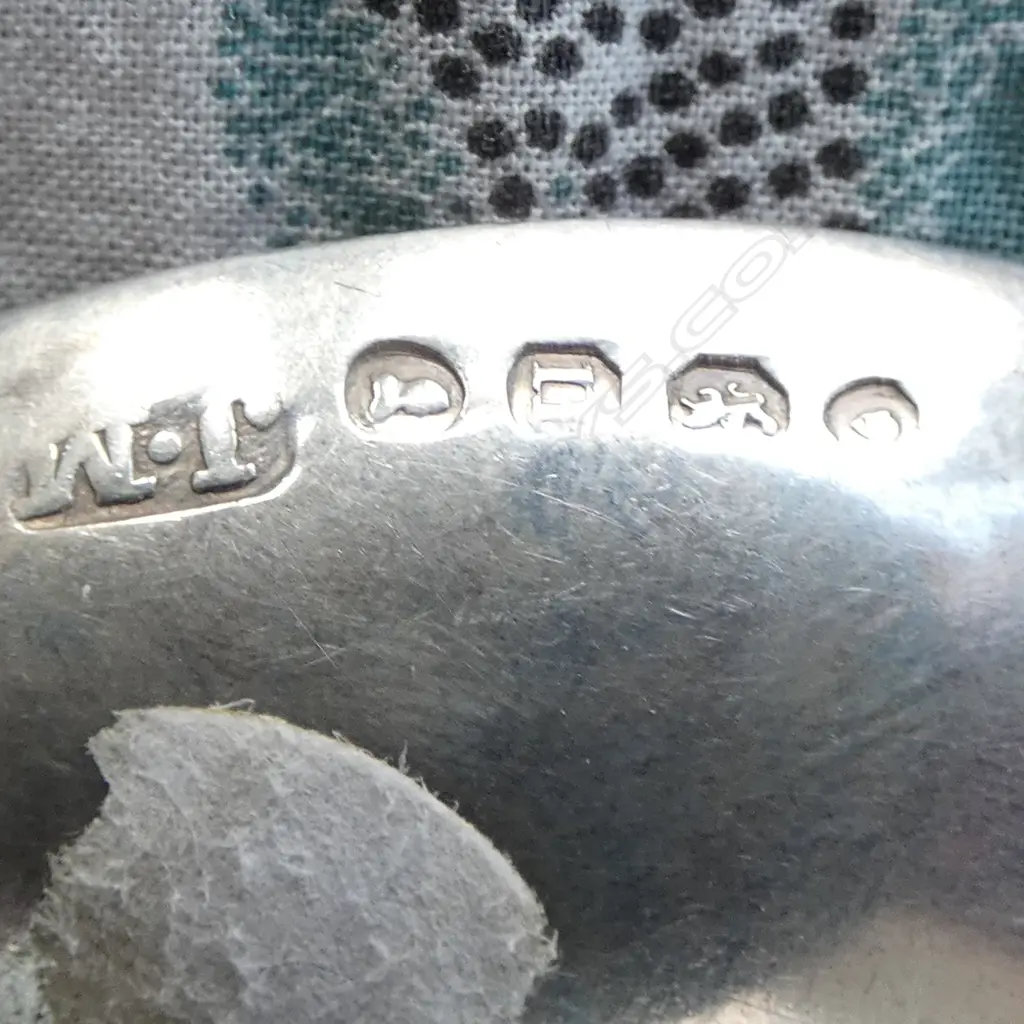 STG SILVER TEA CADDY SPOON, LONDON 1828?, 16gms Image 1++