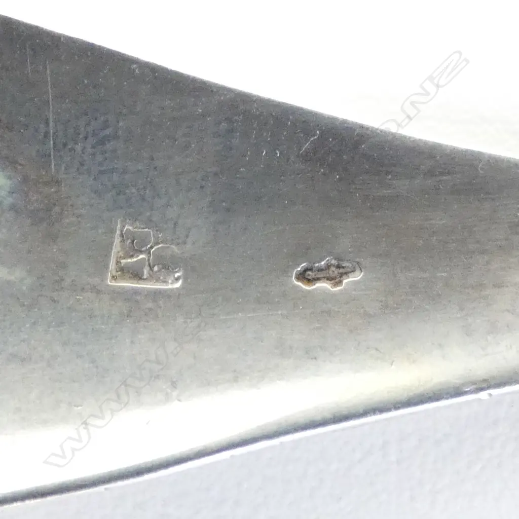 STG SILVER TEA CADDY SPOON, HALLMARKS RUBBED, CHESTER, 12gms Image 1++