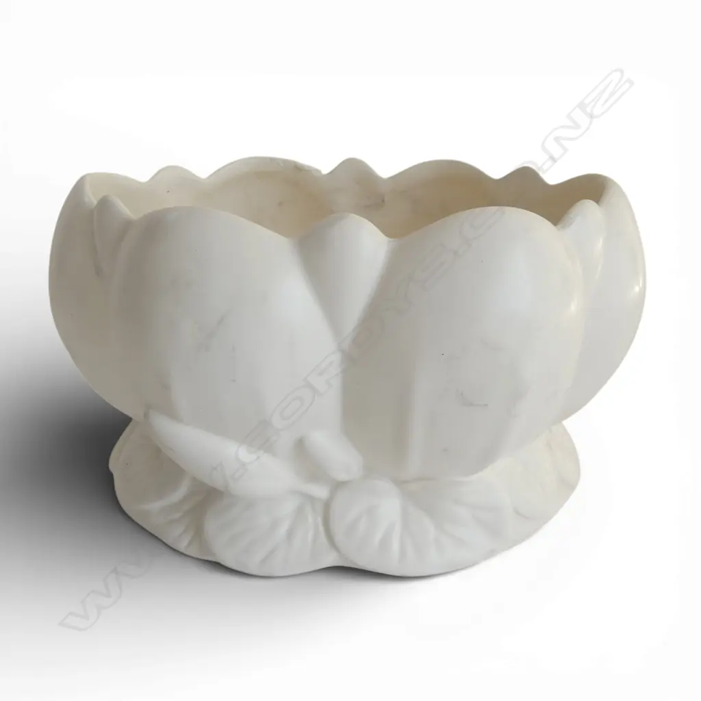 CROWN LYNN FLAIR ART POTTERY LILYPOND VASE 210X150X120mm Image 1++