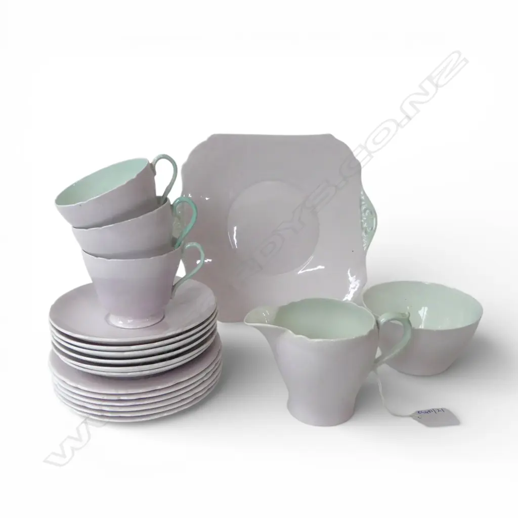 PART SHELLEY CHINA TEASET MAUVE COLOURWAY C/SUGAR CAKE PLATE 6 SIDE PLATES 6 SAUCERS 3 CUPS Image 1++