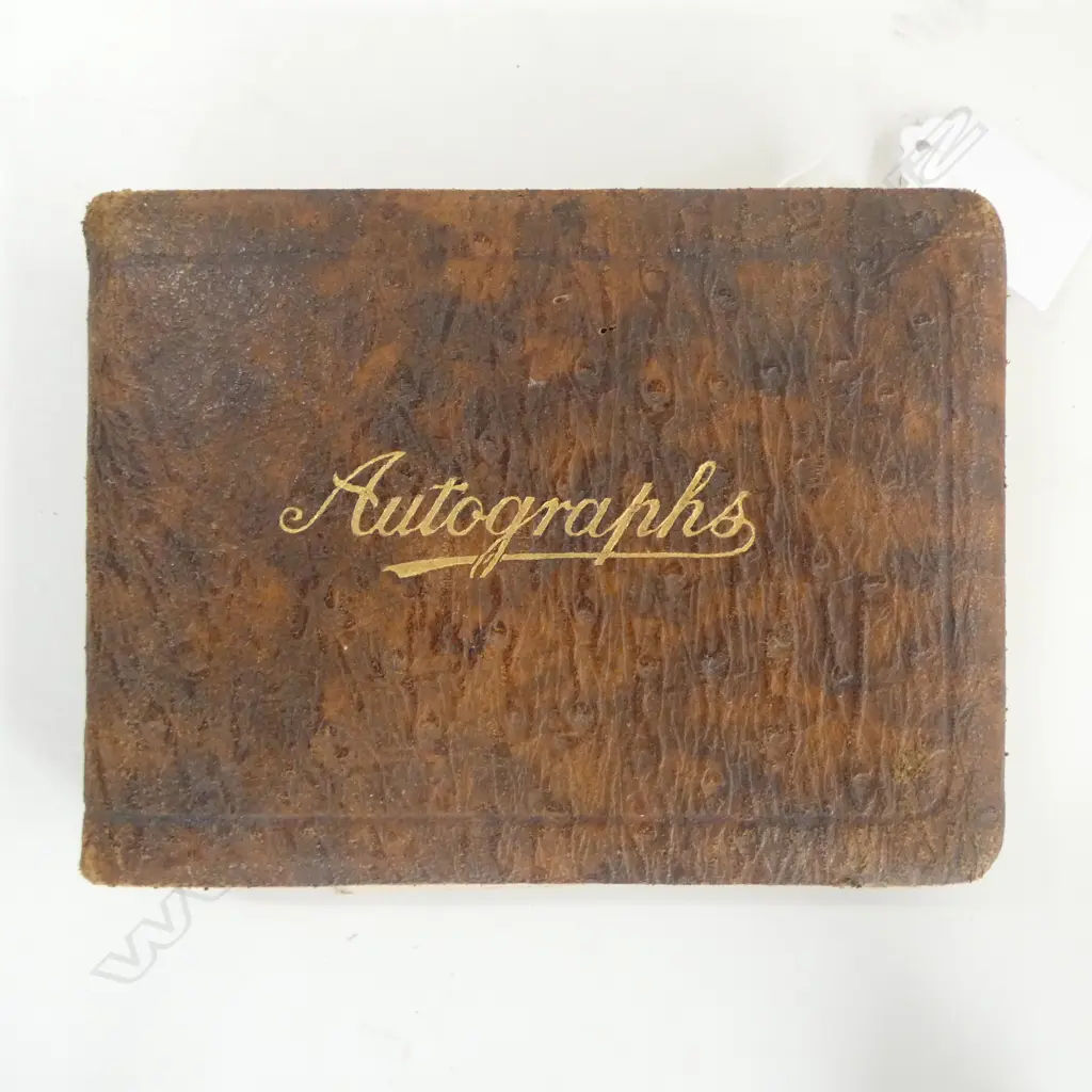 20thC AUTOGRAPHS BOOK WITH ENTRY 'DEEDS OF VELOR...' H.R.H THE DUKE OF WINDSOR' + PHOTO Image 1++