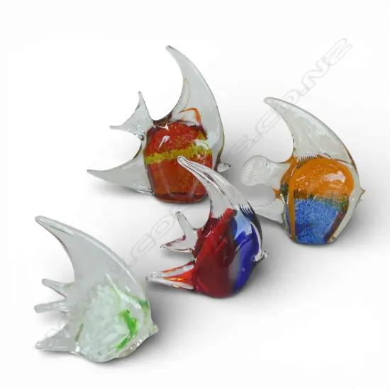 4 ART GLASS FISH ORNAMENTS graduating size H.230mm