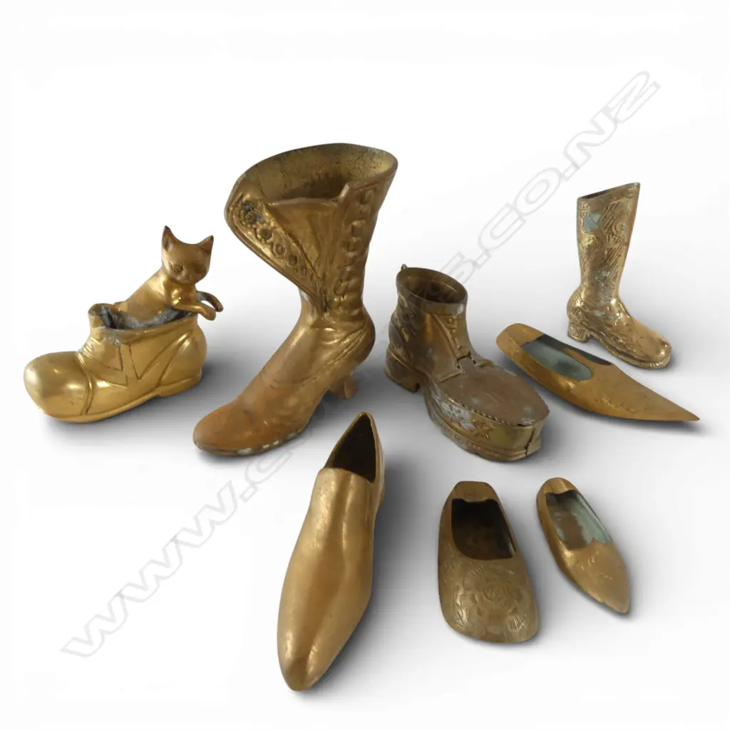 8 BRASS SHOES Image 1++