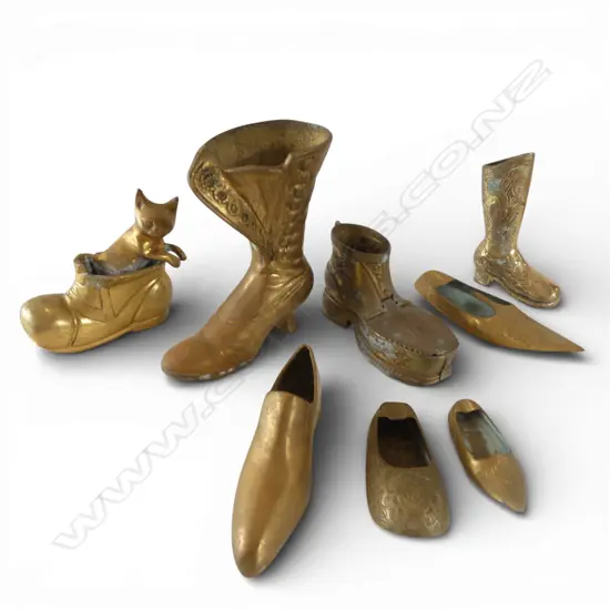 8 BRASS SHOES