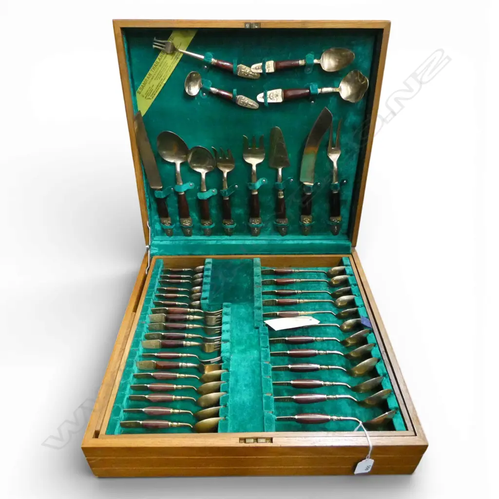 12 person 78 piece THAI BRASS CUTLERY CENTEEN SET hinged lidded canteen Image 1++