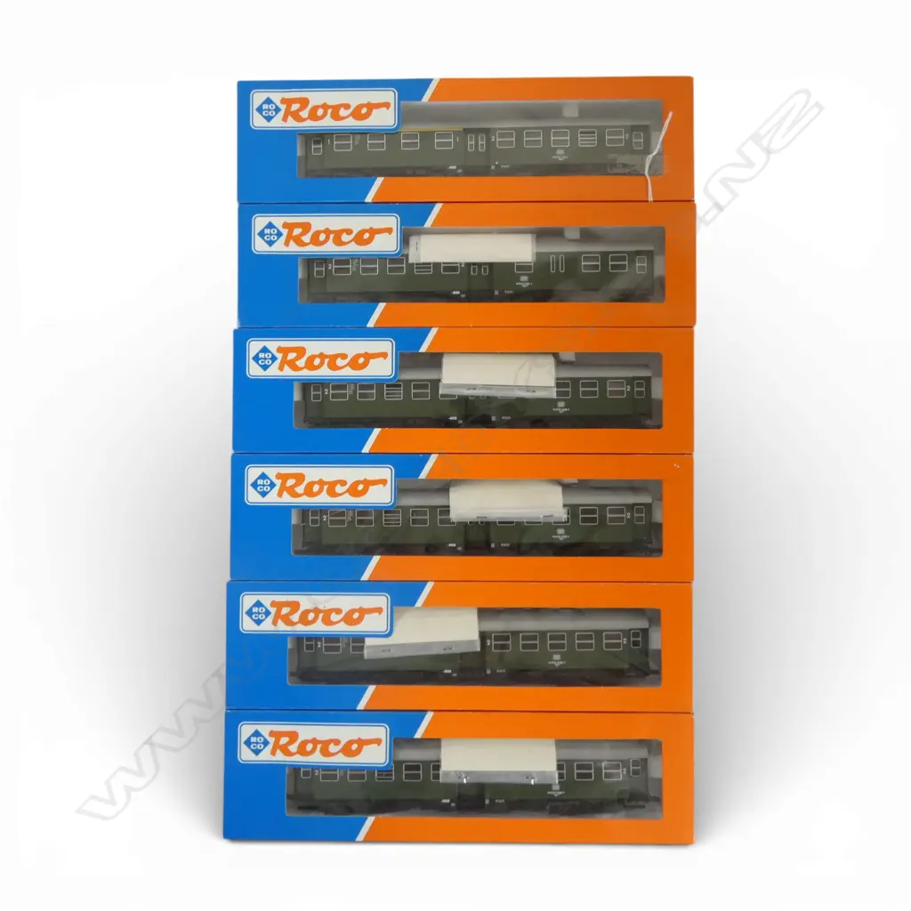 6 BOXED DB ROCO CONVERT COACHES, 4x 44363, 44367 & 44370 Image 1++