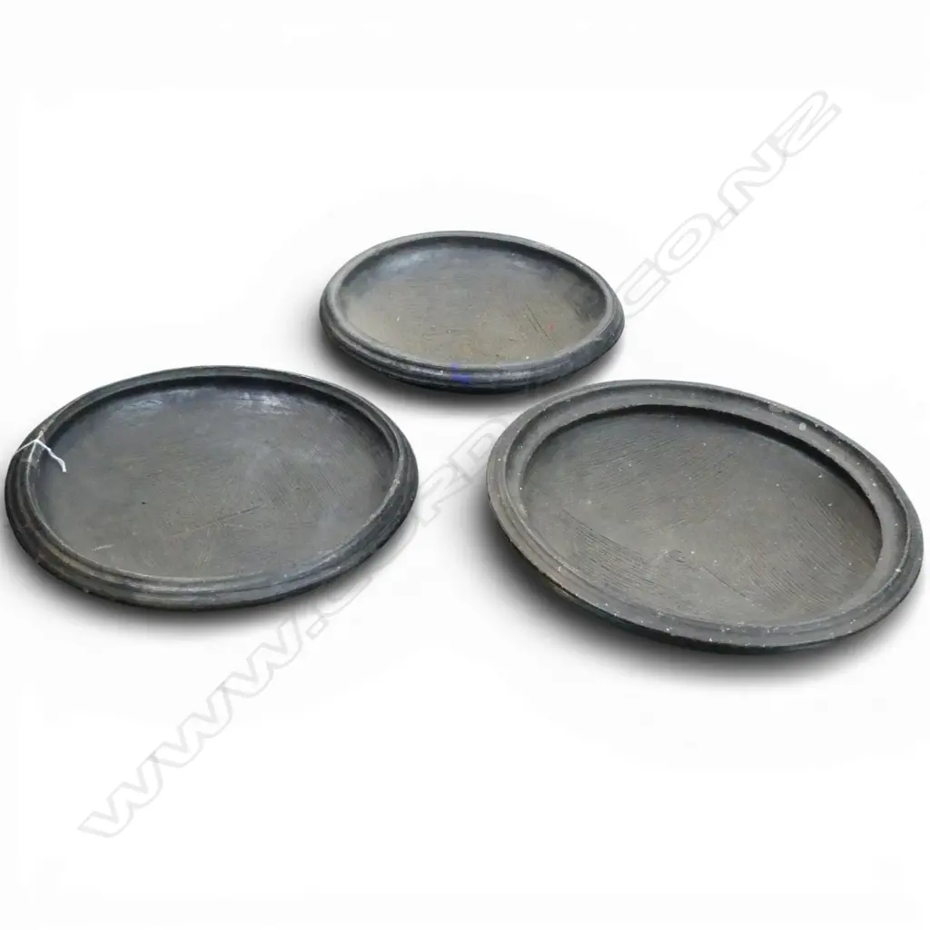 3 AFRICAN POTTERY BOWLS 285mm dia Image 1++