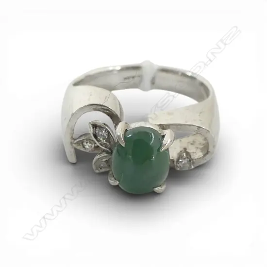 JADE/DIAMOND & SILVER METAL RING (TESTED) SIZE K