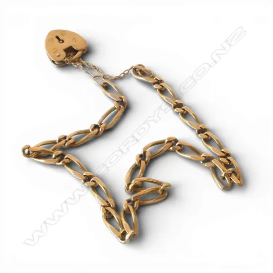 9ct GOLD BRACELET 5.15gms HART WITH FAULTS