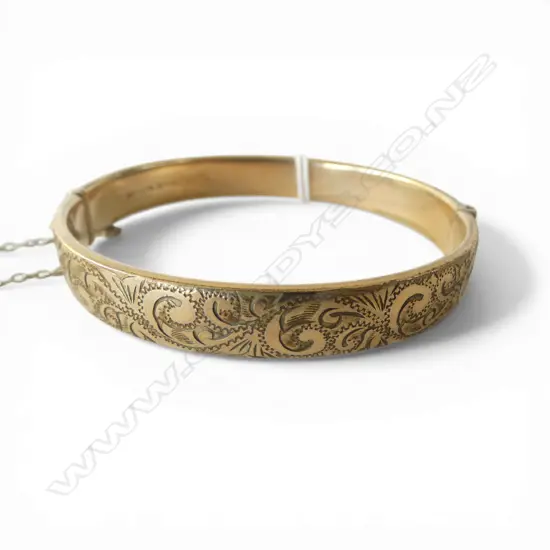 9ct GOLD plated ENGRAVED BANGLE