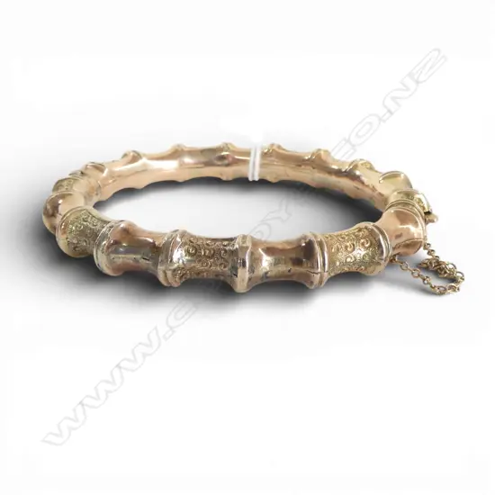 9ct BAMBOO FORM BRACELET, hinged w safety chain, 11.93gm  Has been REPAIRED
