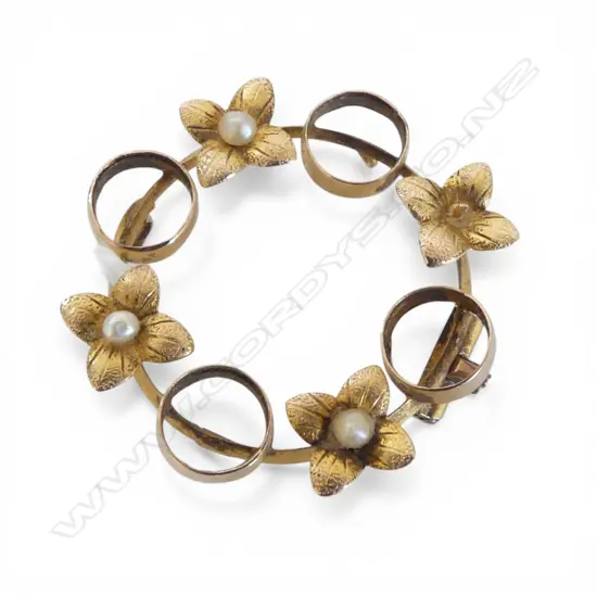 9CT SEED PEARL BROOCH, 2gms FAULTS