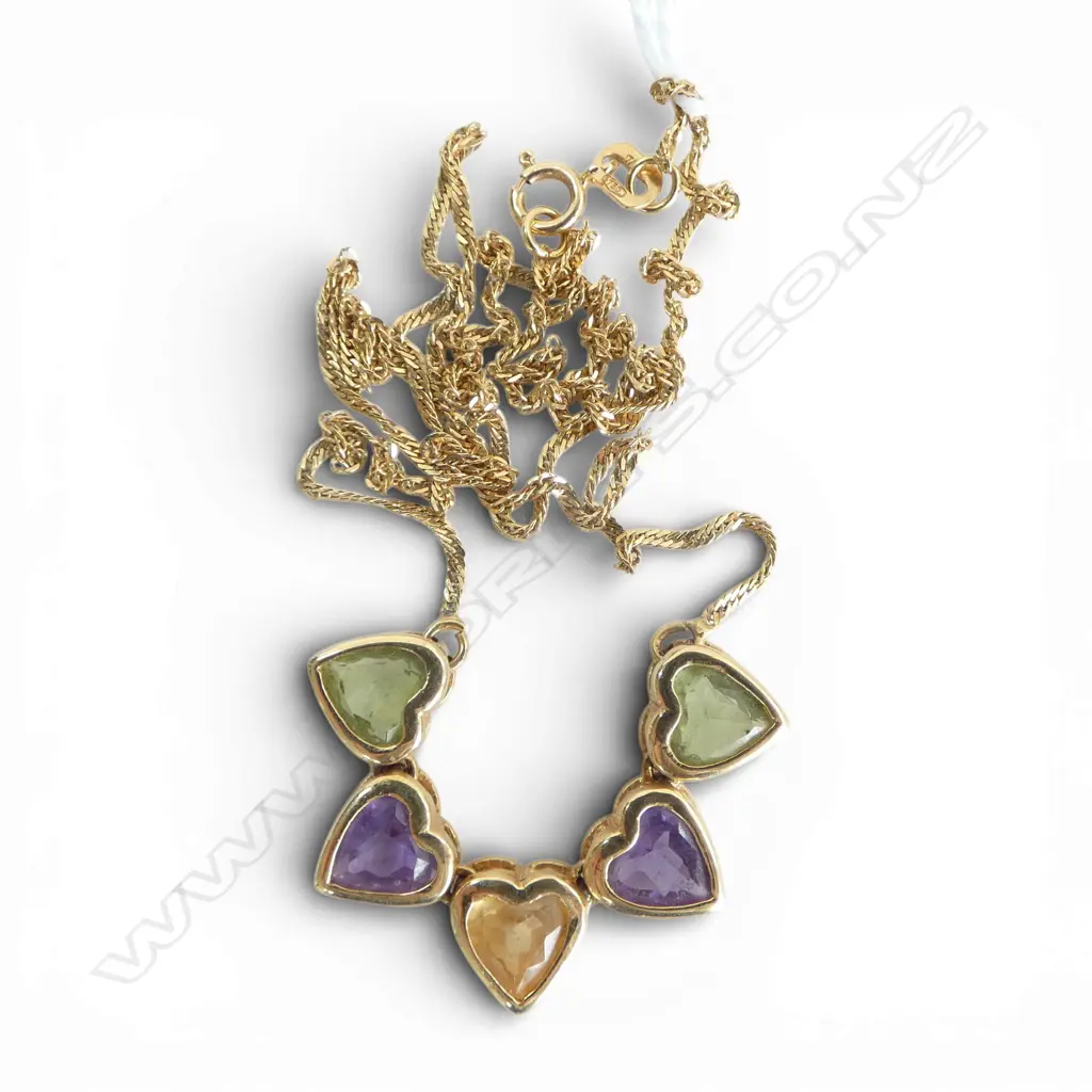 18ct GOLD & GEMSTONE HEART NECKLACE, 4.10gm Image 1++