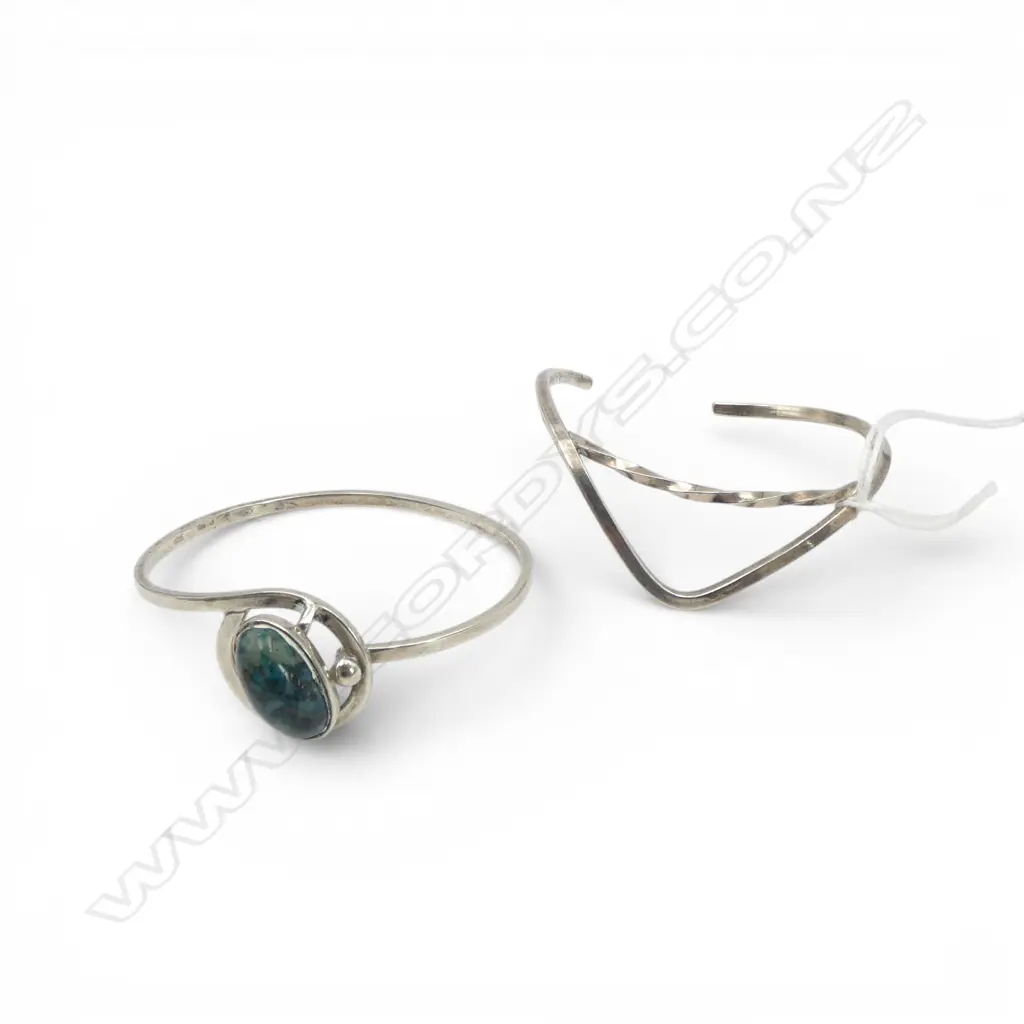 2 STG SILVER BANGLES, 29gms - STONE w. HAIRLINE Image 1++