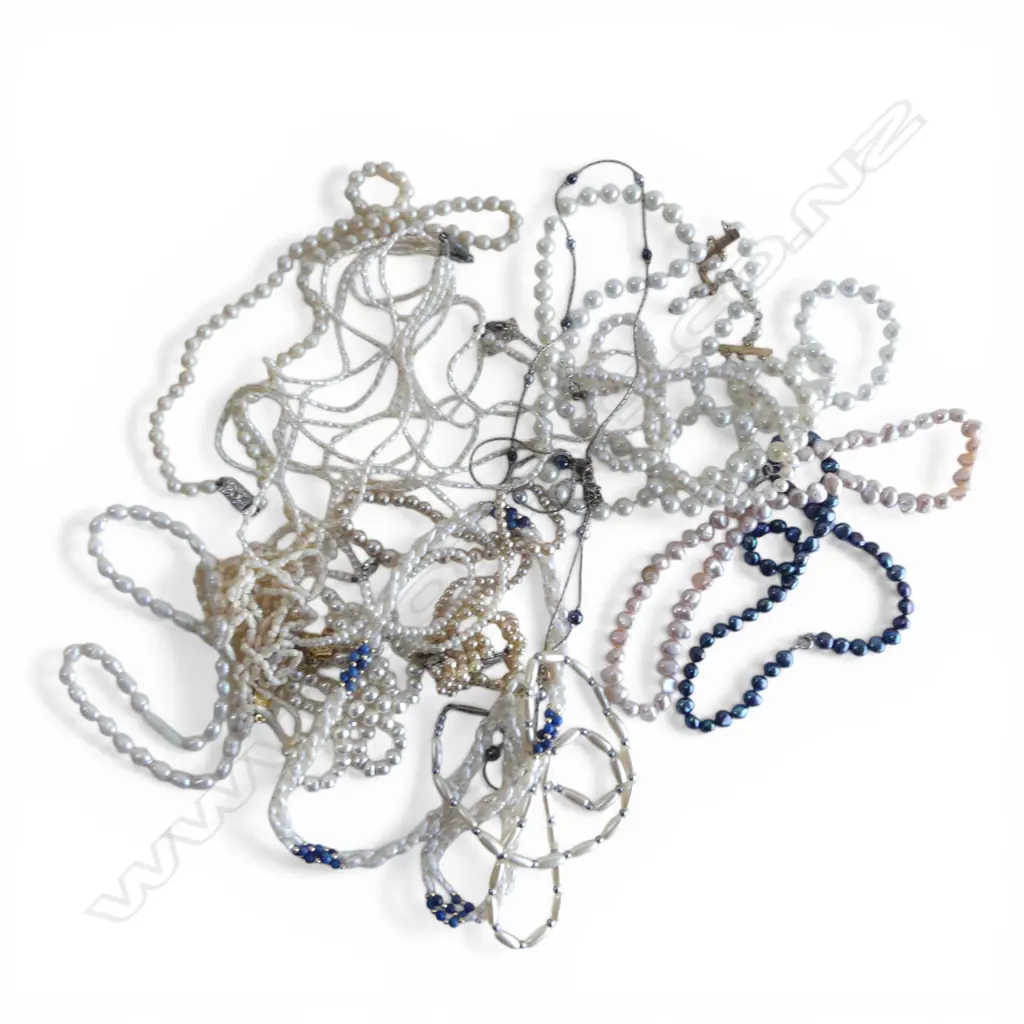 ASST. PEARL NECKLACES ETC. incl FRESHWATER PEARLS Image 1++