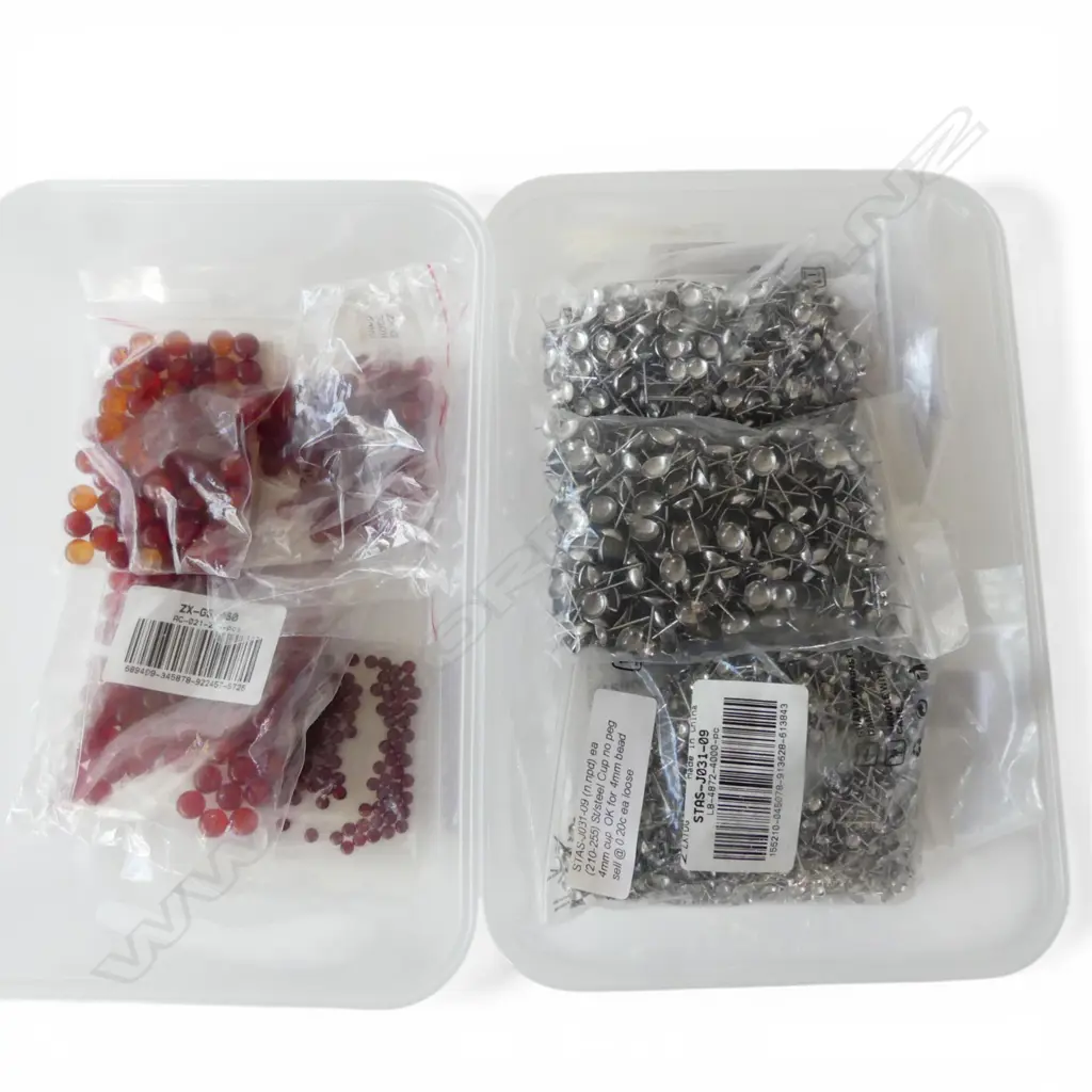 2 CONTAINERS MIXED BEAD NECKLACES ETC Image 1++