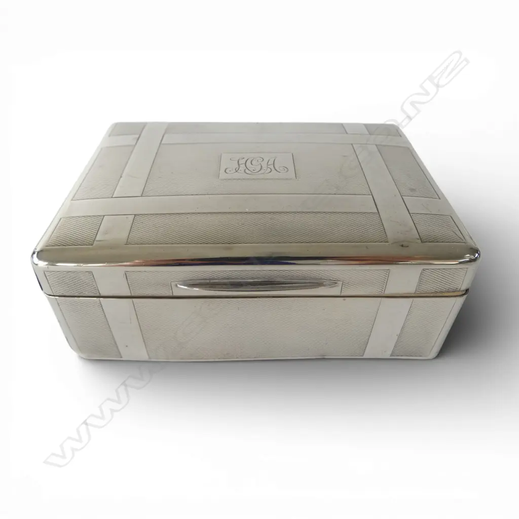 S/SILVER BOX 1914 SILVER WEIGHT 175GMS Image 1++