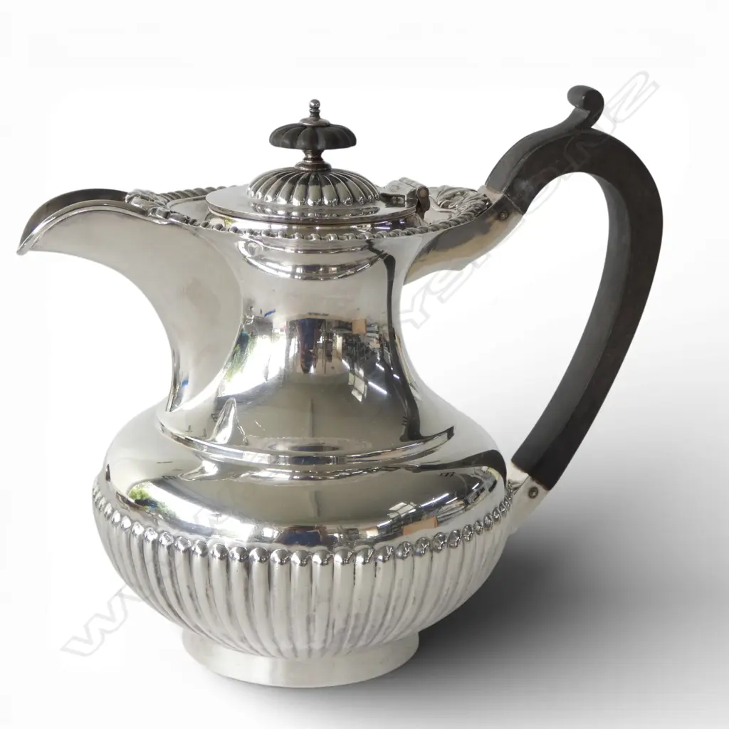 S/SILVER COFFEE POT BY COOPER BROS 1909 763GMS Image 1++