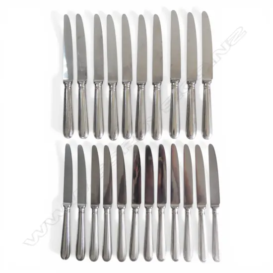 22 STG HANDLE  MODERN THREAD KNIVES